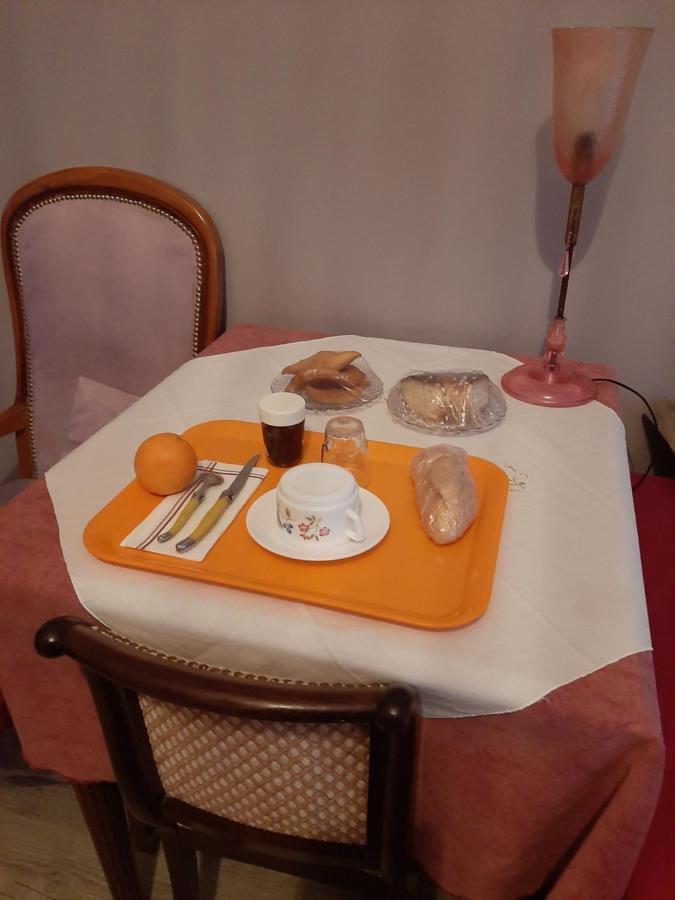 Chambre D Hotes Saint-Laurent-de-la-Barriere Bagian luar foto